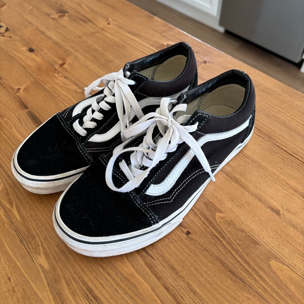 Like new, Vans Old Skool Sneakers